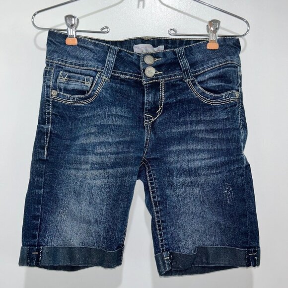 Ladies no boundaries jean shorts Size 7 - Picture 1 of 3